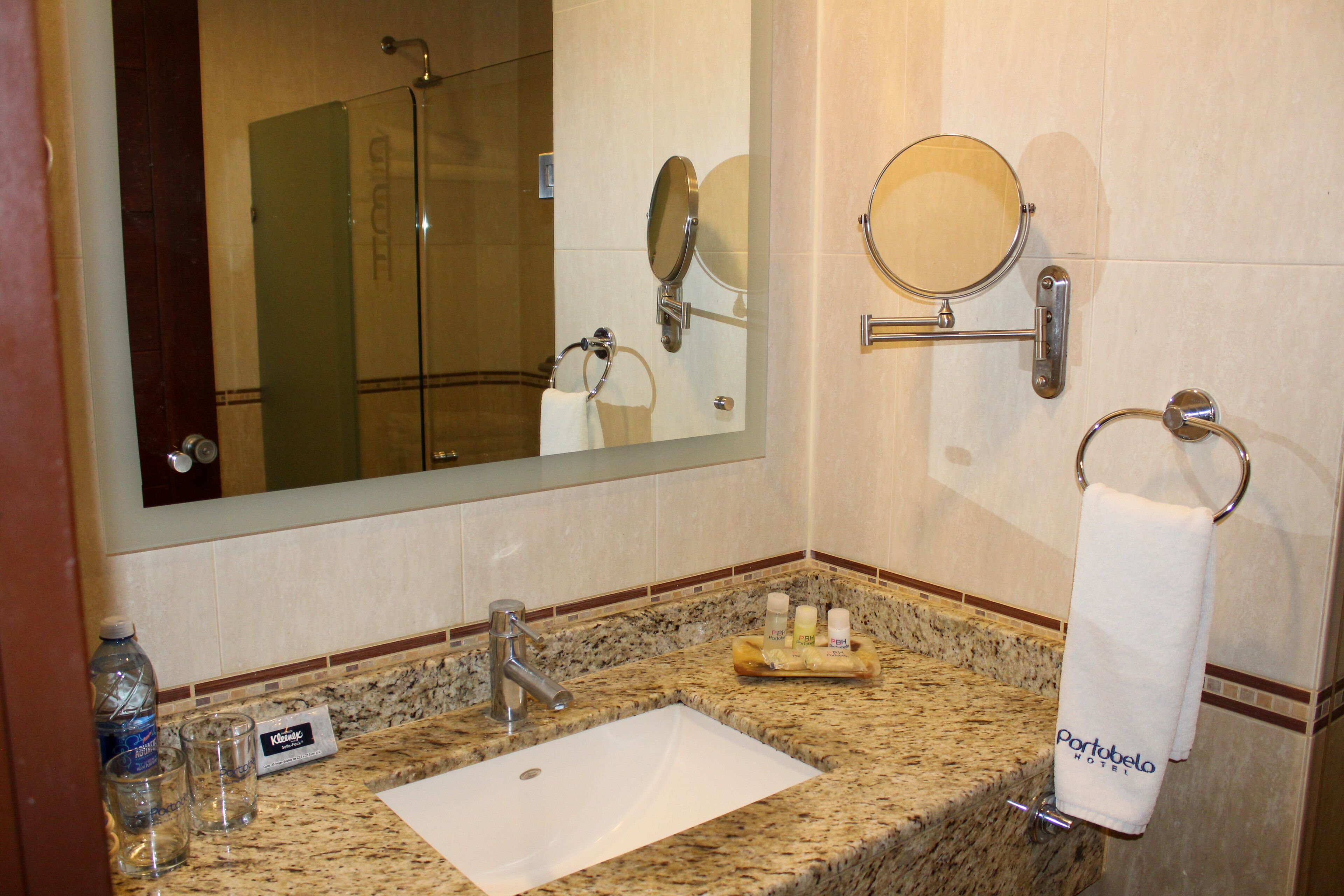 shower, rainfall showerhead, free toiletries, hair dryer