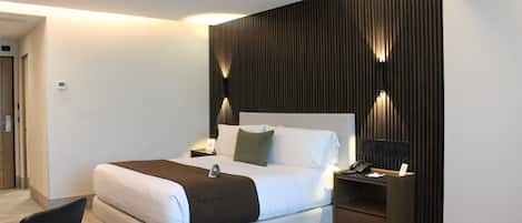 Standard Room | Premium bedding, down comforters, pillowtop beds, in-room safe