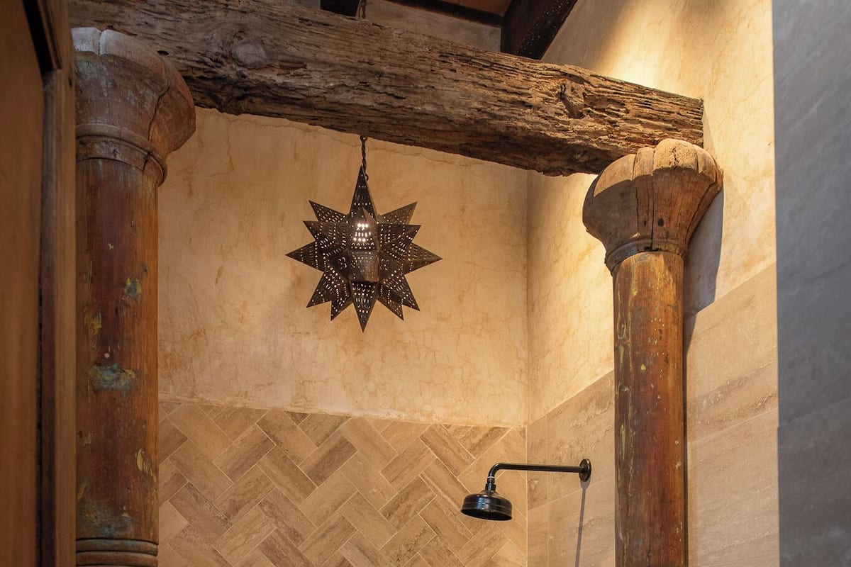 Junior-Zimmer, 1 Queen-Bett, Kamin | Badezimmer | Dusche, kostenlose Toilettenartikel, Haartrockner, BademÀntel