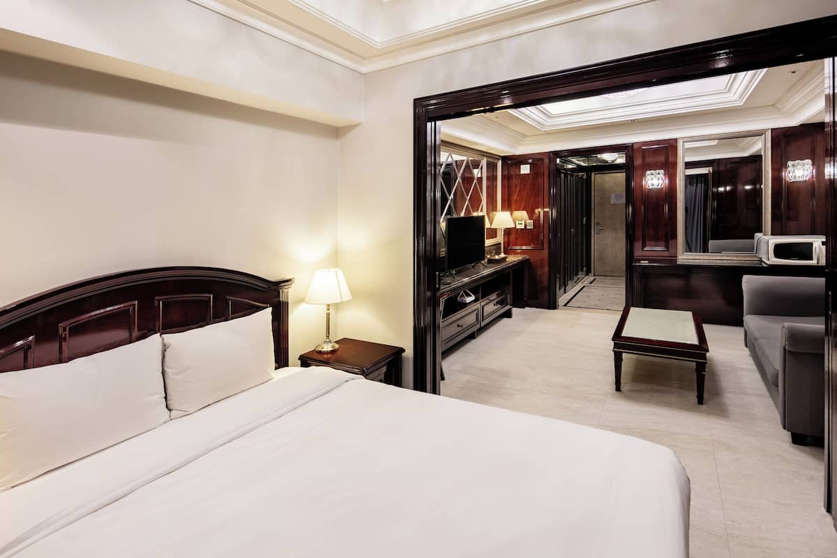 Crystal Double Room | Front of property