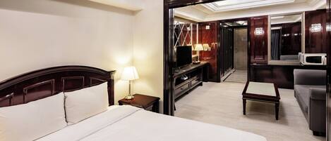 Crystal Double Room | Front of property