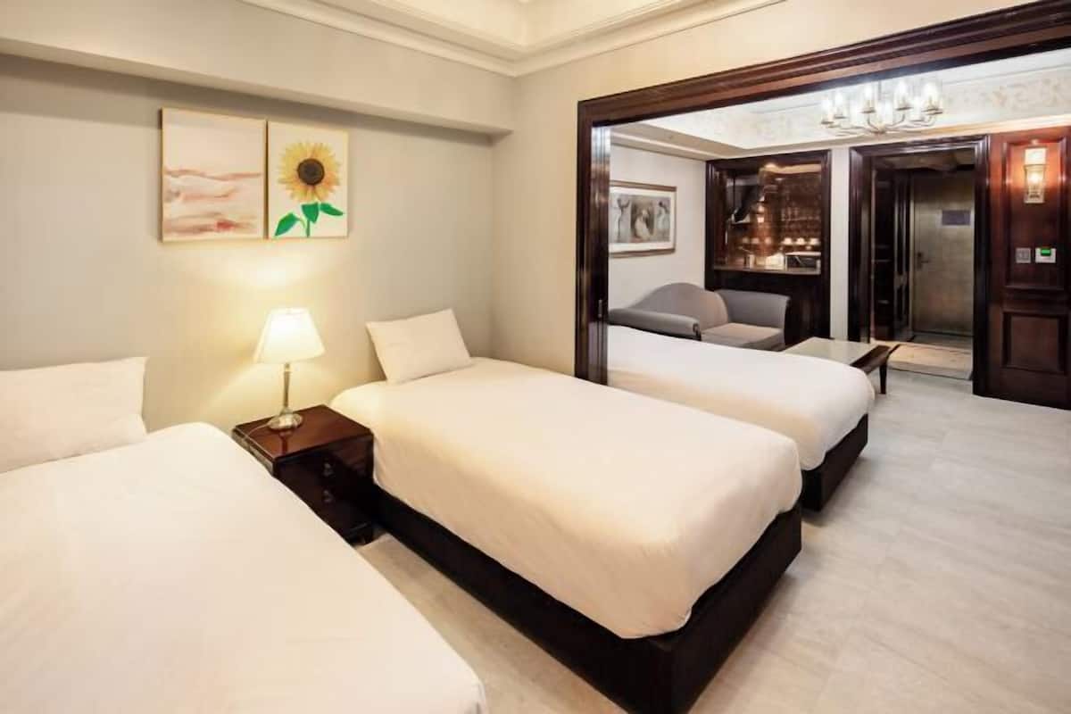 In-room safe, blackout drapes, soundproofing, iron/ironing board