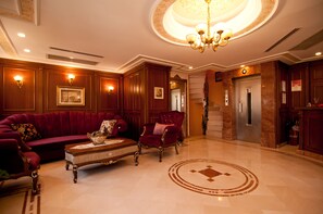 Reception - Emine Sultan Hotel (Istanbul)