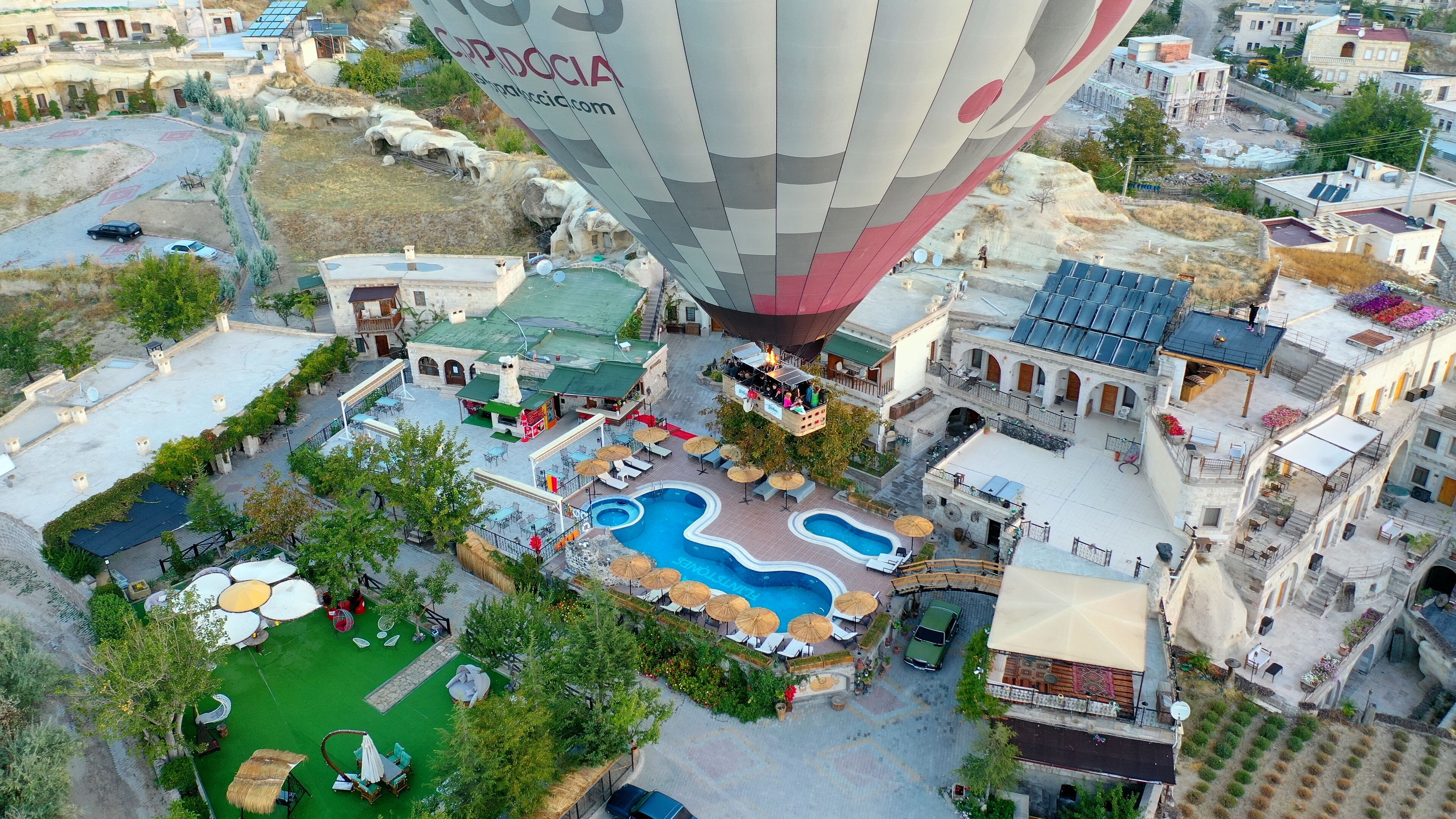 ด้านหน้าที่พัก