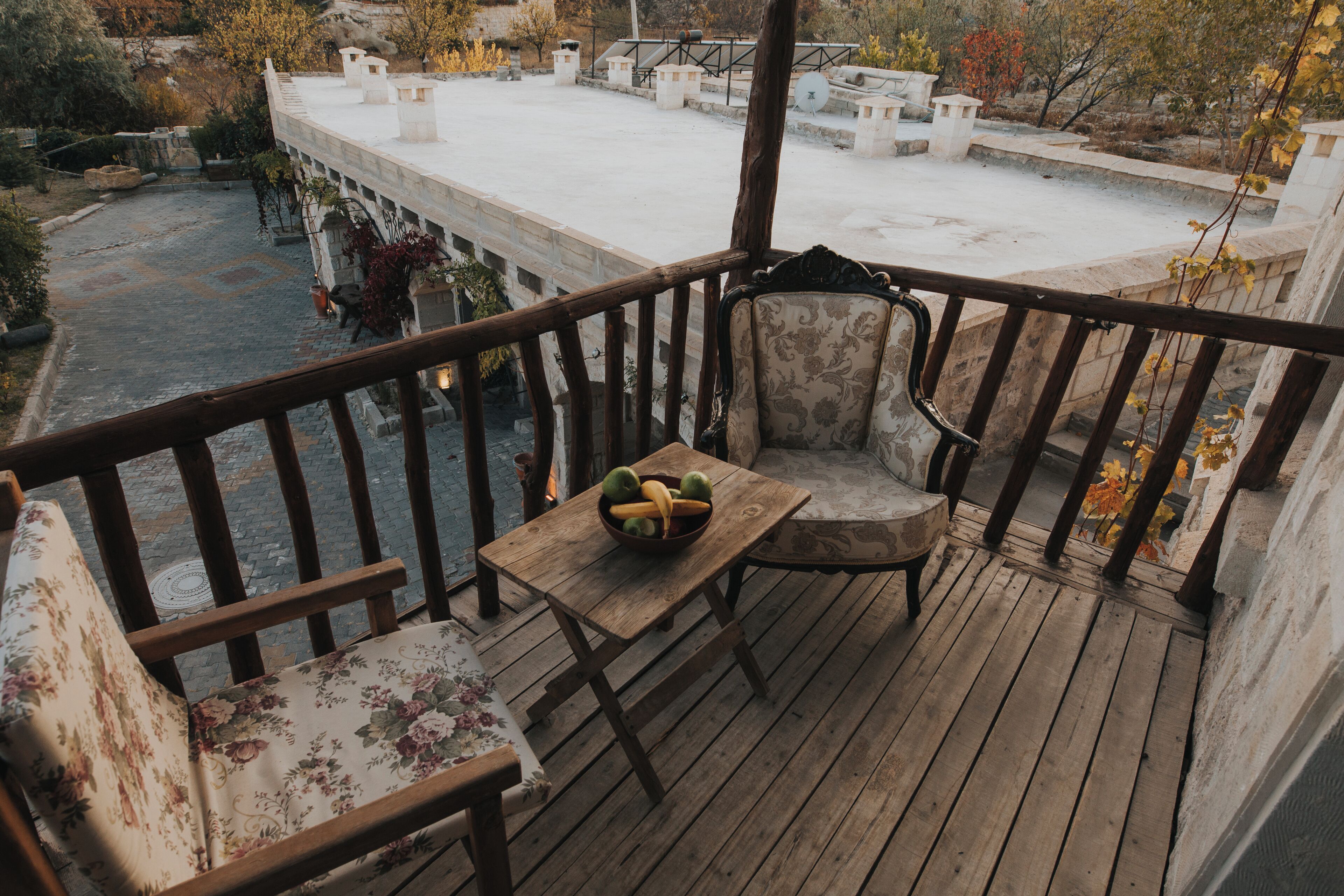 family cave  room | balcony