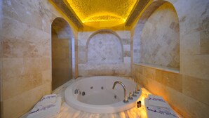 Sultan Cave Suite | 浴室