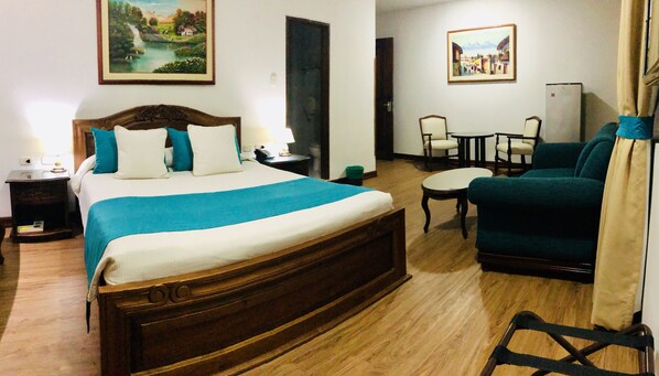 1 bedroom, premium bedding, down duvets, Tempur-Pedic beds