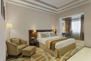 Premium bedding, minibar, in-room safe, desk