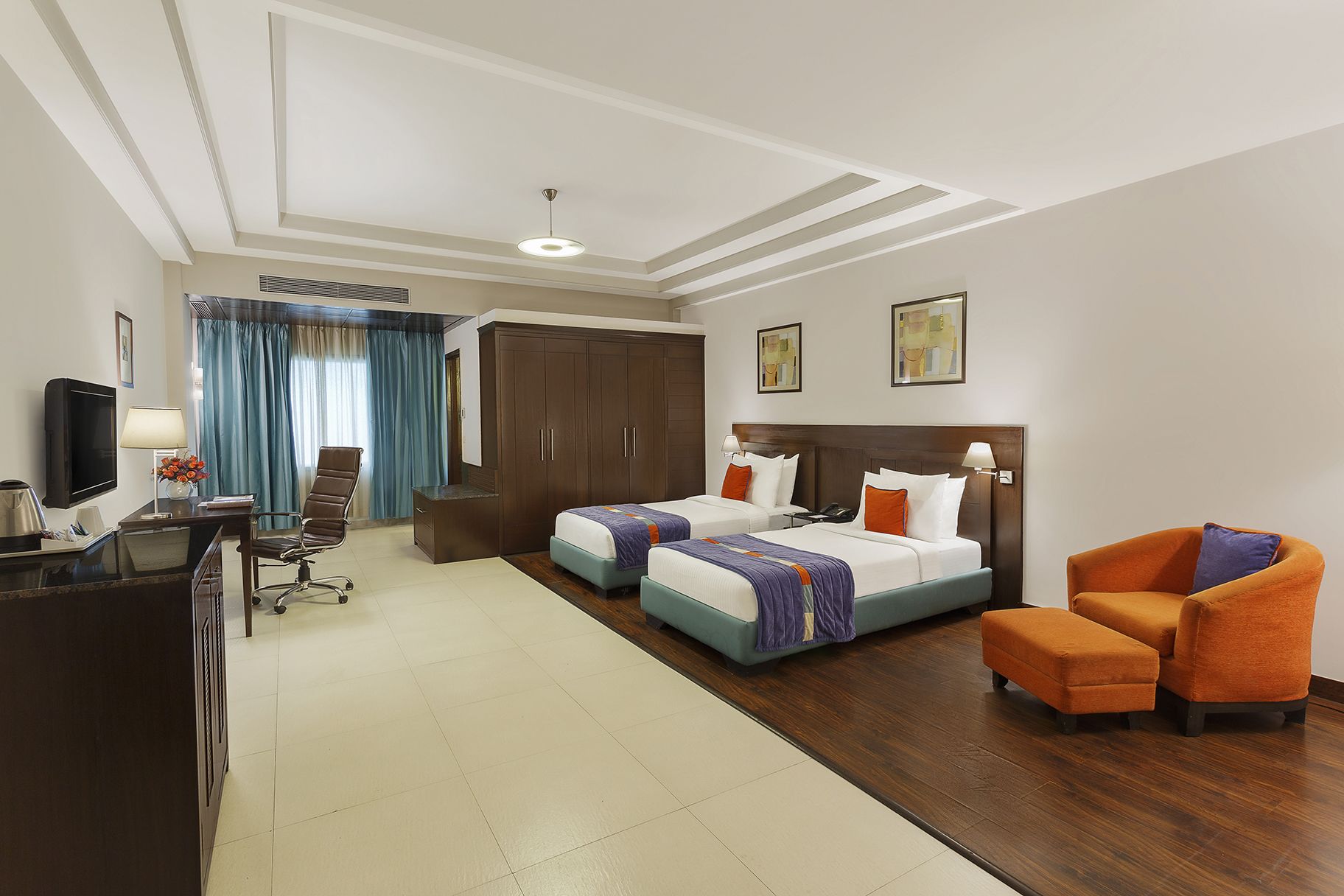 superior room | premium bedding, minibar, in-room safe, desk