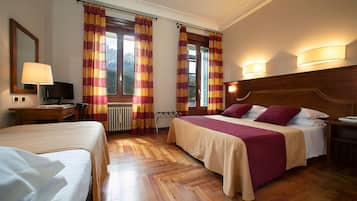 Chambre Triple | Coffres-forts dans les chambres, bureau, chambres insonorisées