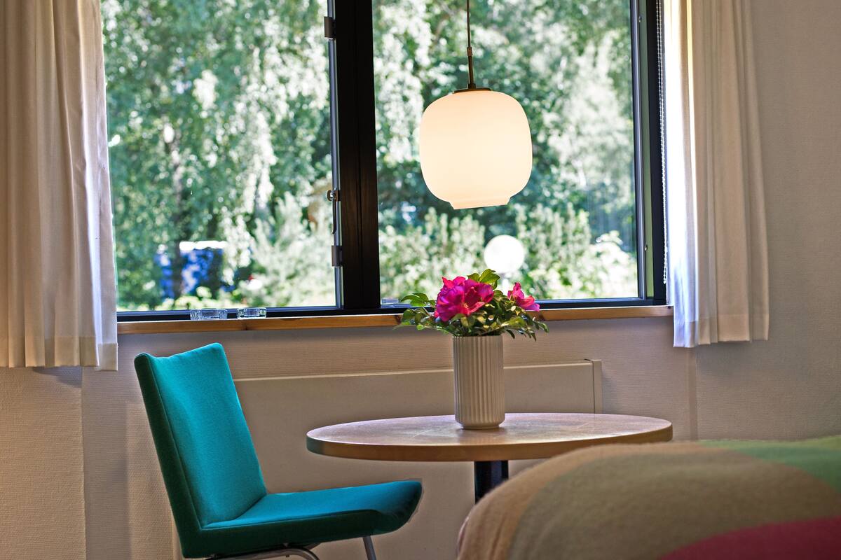 business twin room | 1 bedroom, blackout curtains, iron/ironing board, free wifi