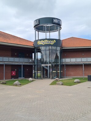 Property entrance - Only Sleep Trafikcenter (Slagelse)