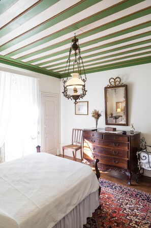 Kahden hengen standard-huone (yksi tai kaksi sänkyä) | Yksilöllisesti sisustettu, yksilöllisesti kalustettu, ilmainen Wi-Fi