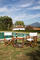 Piscina externa sazonal