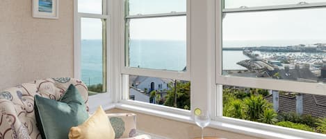 Superb Sea View Rooms | Premium bedding, pillow-top beds, individually decorated