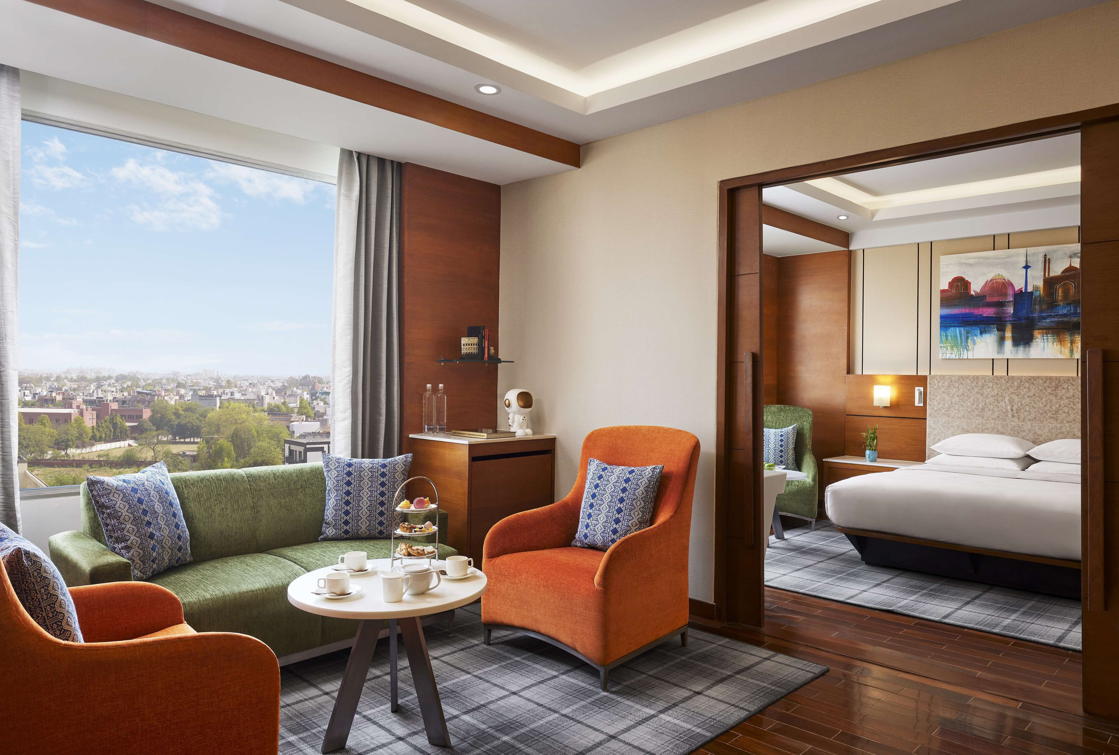 Executive Room | Premium bedding, minibar, in-room safe, desk