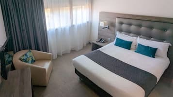 標準客房, 1 張標準雙人床 | 房內夾萬、書桌、隔音、熨斗/熨衫板