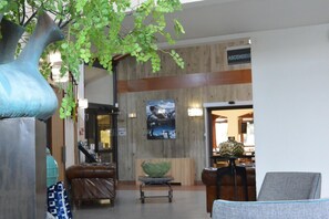 60-cm-Flachbildfernseher mit Digitalempfang, Fernseher