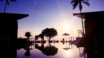 Poolside Villa | 1 bedroom, premium bedding, minibar, in-room safe