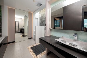 Poolside Villa | Bathroom | Separate tub and shower, rainfall showerhead, free toiletries - Aava Resort And Spa (Khanom)