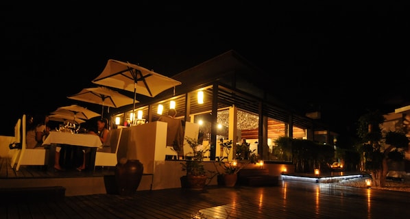 Front of property – evening/night