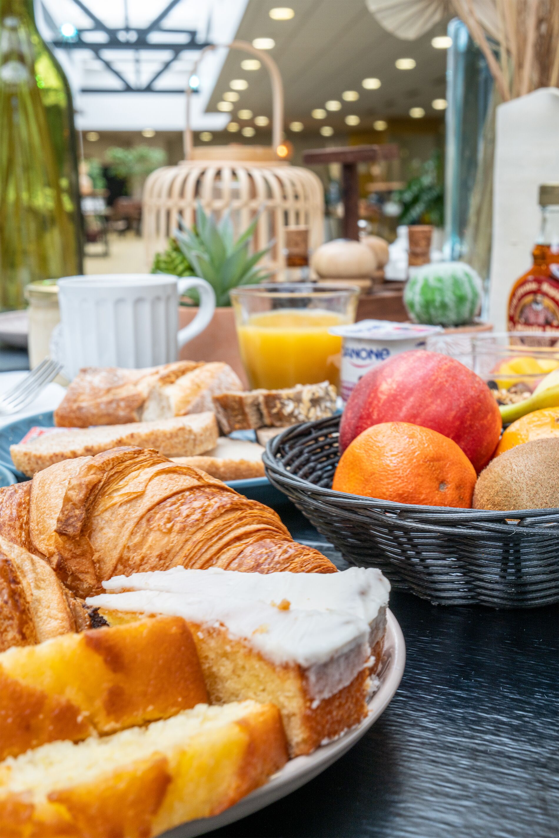 每日供應吃到飽早餐 (每人 EUR15)