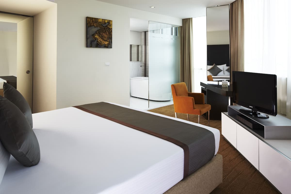 1 bedroom, premium bedding, down duvets, pillow-top beds