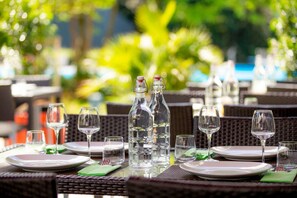 BBQ/picnic area - Friendly City Hotel Oktopus (Siegburg)
