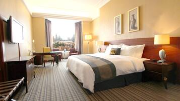 In-room safe, desk, blackout drapes, iron/ironing board