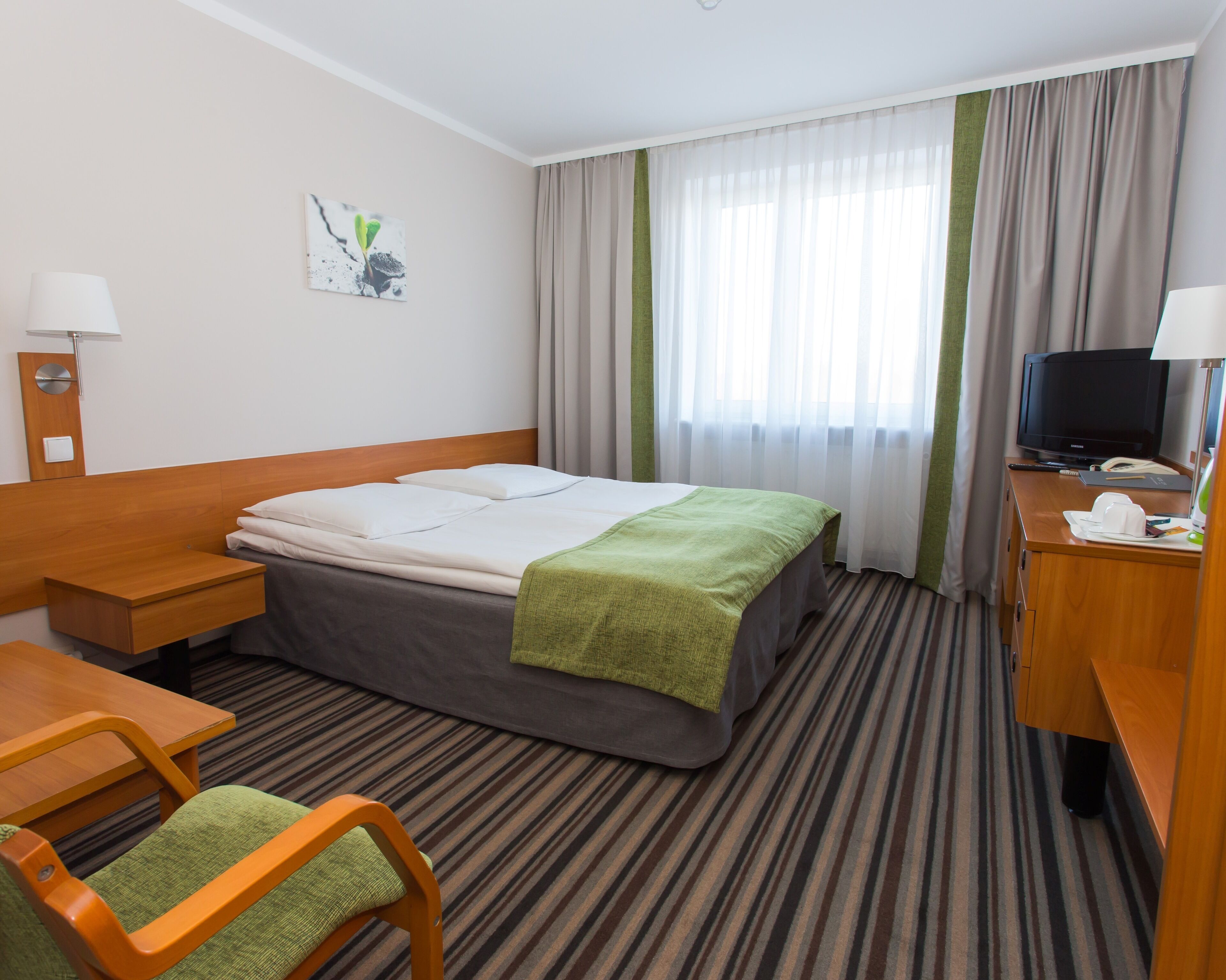 standard double room | desk, blackout curtains, iron/ironing board, free wifi