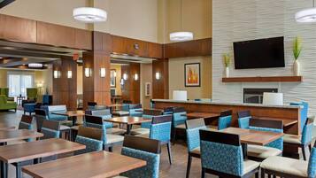 Free daily self-service breakfast