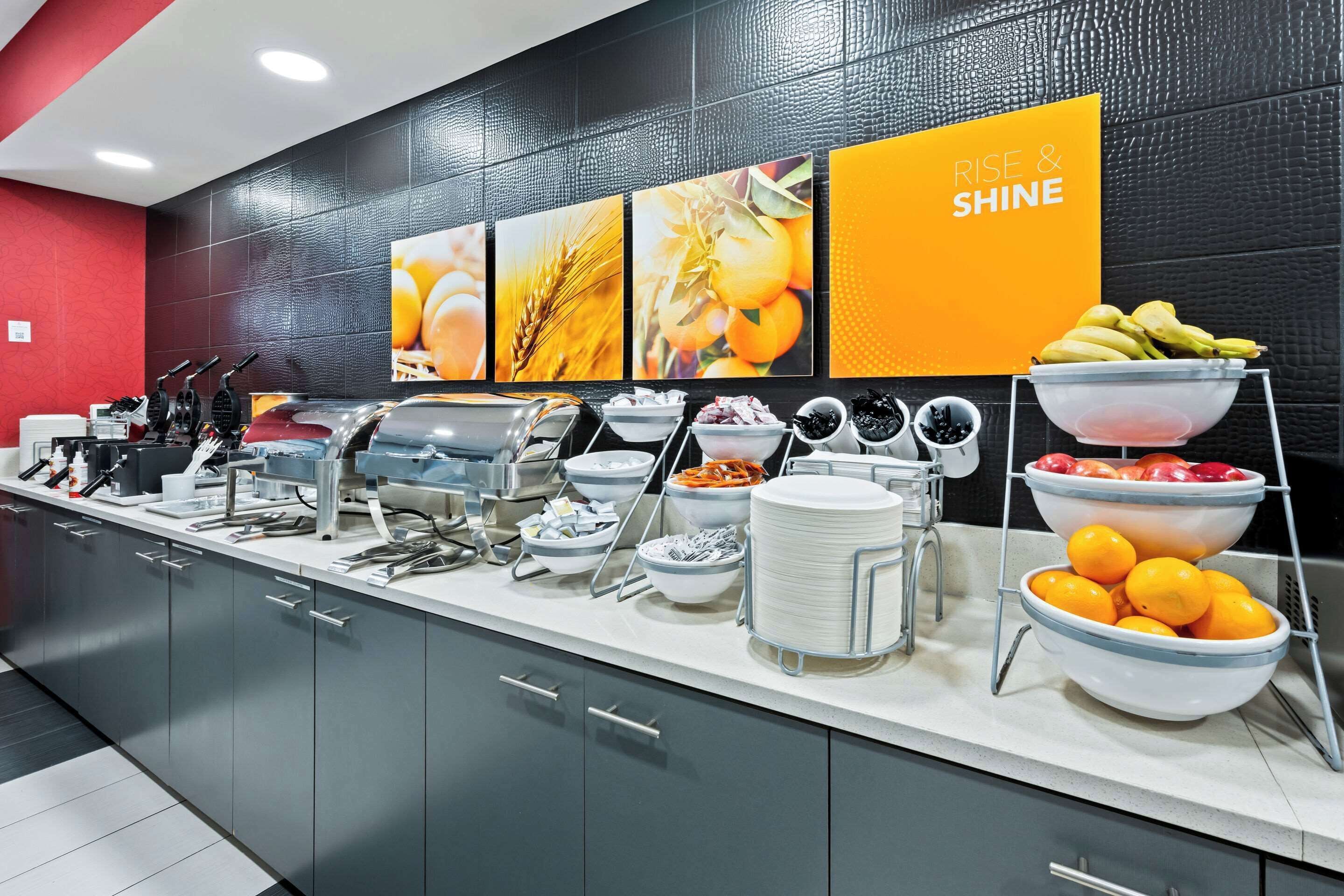 Petit déjeuner complet compris tous les jours