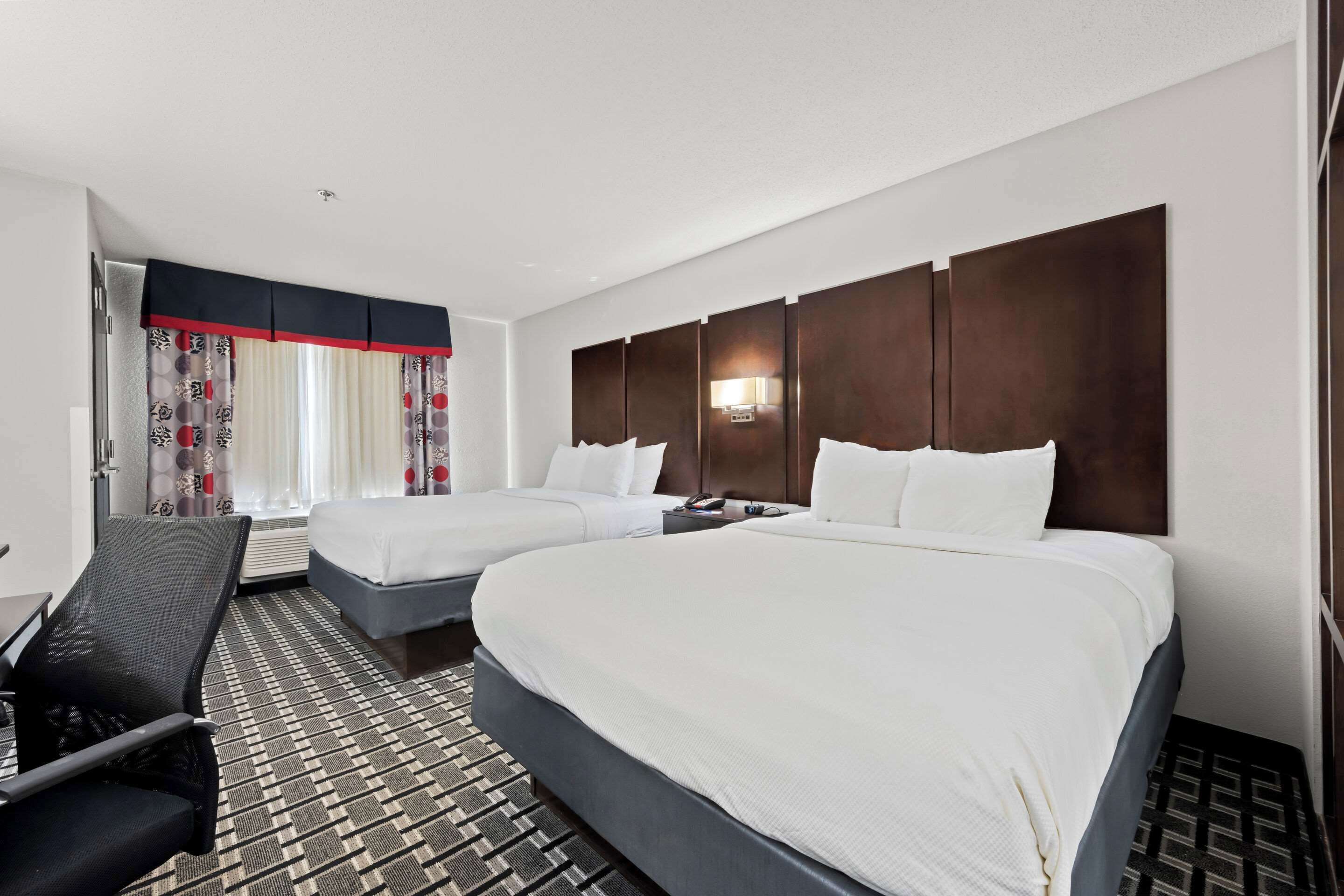 studio suite, multiple beds, non smoking | desk, laptop workspace, blackout curtains, iron/ironing board