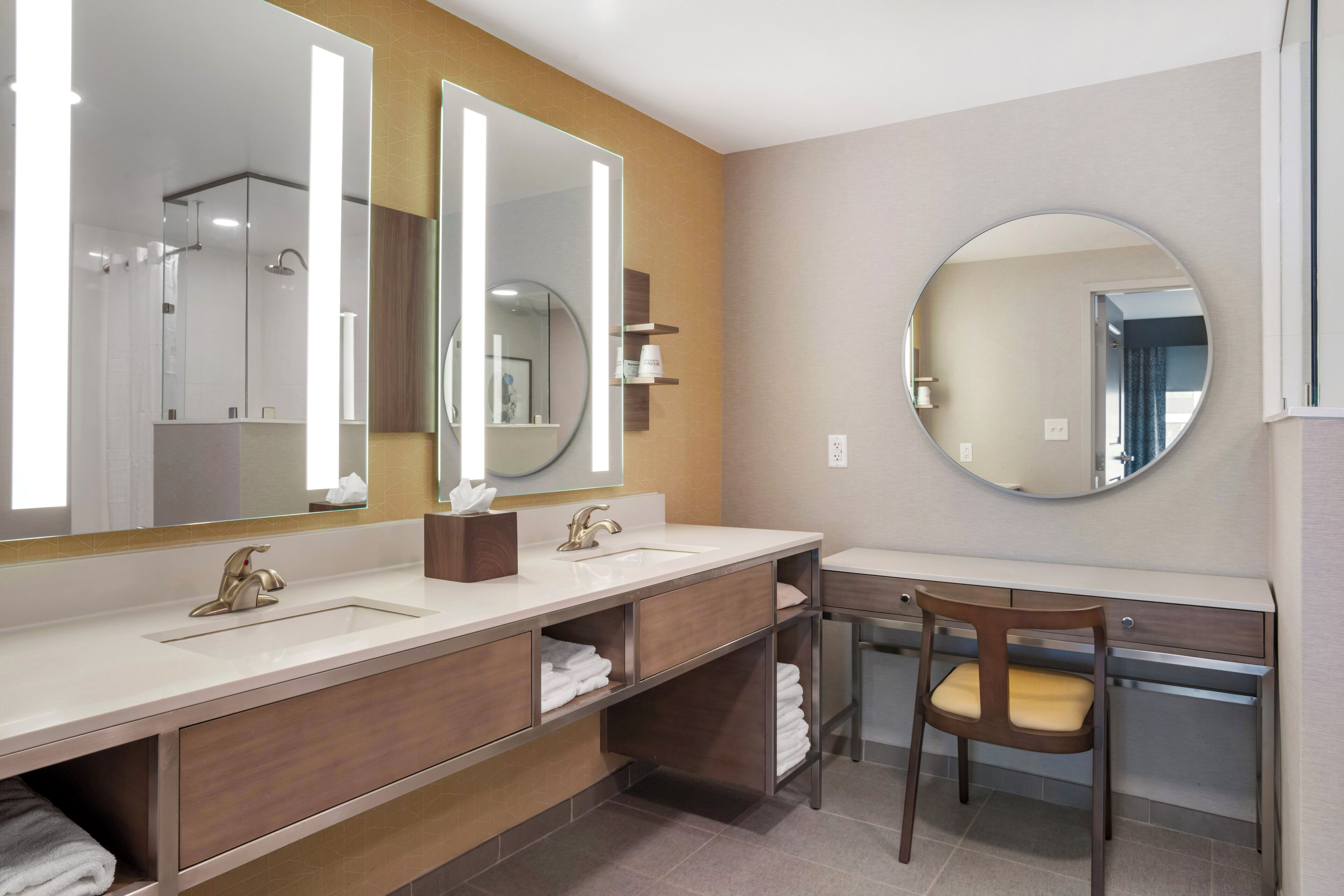 suite, 1 bedroom, accessible | bathroom | combined shower/bathtub, hair dryer, towels, soap