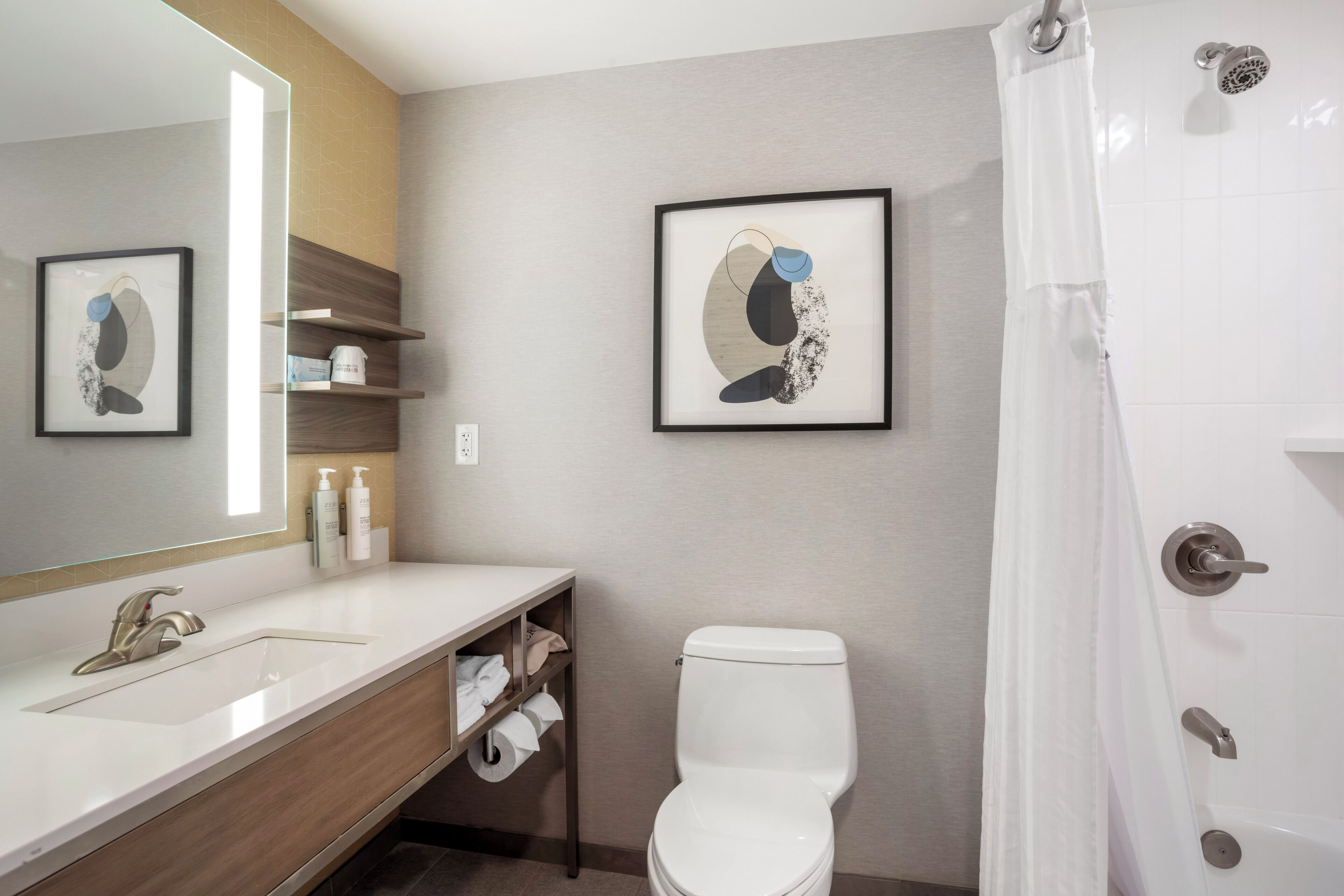 room | in-room safe, desk, iron/ironing board, rollaway beds