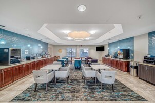 Free daily continental breakfast