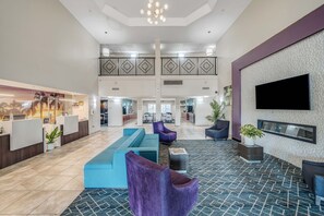 Lobby - La Quinta Inn & Suites by Wyndham PCB Pier Park area (Panama City Beach)
