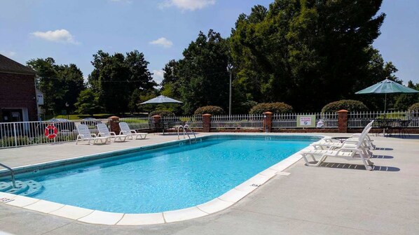 Seasonal outdoor pool