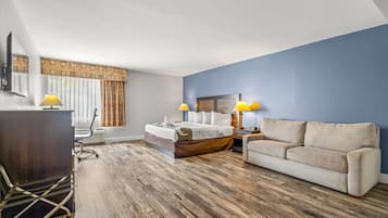 Desk, iron/ironing board, rollaway beds, free WiFi