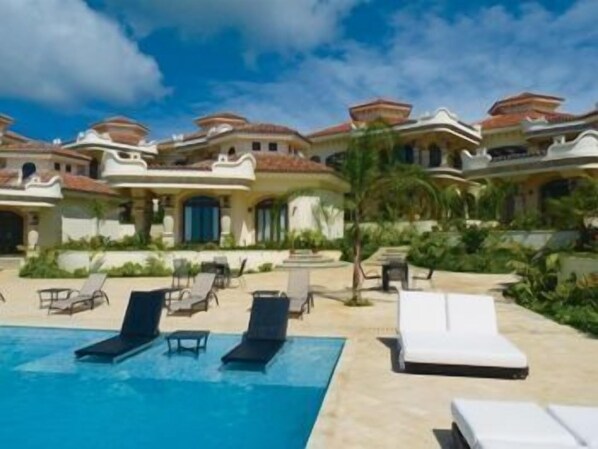 Piscina al aire libre