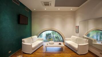 Sauna, Whirlpool, Dampfbad, Türkisches Bad/Hamam, Körperbehandlungen