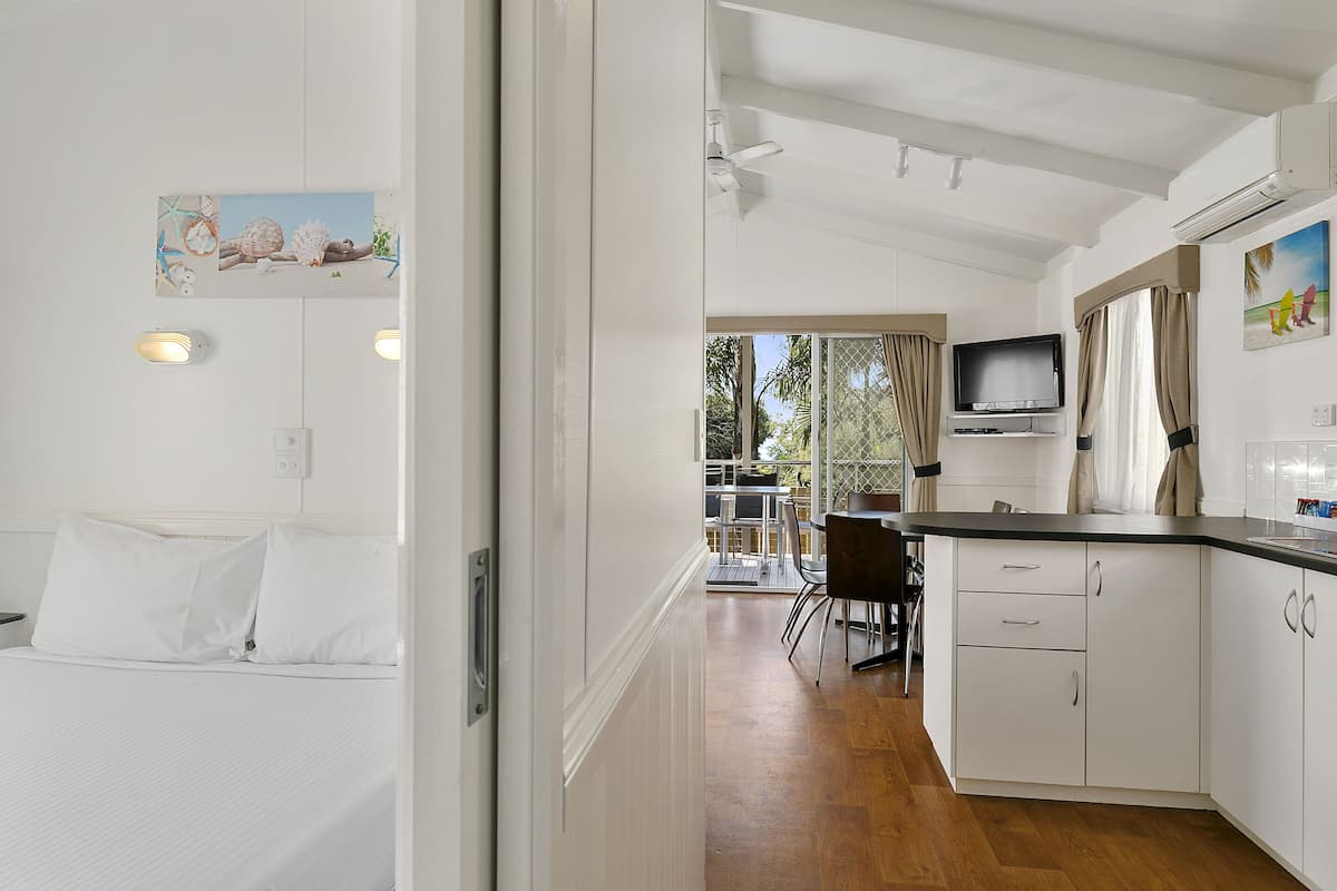 three bedroom beachfront cabin | private kitchen | mini-fridge, electric kettle