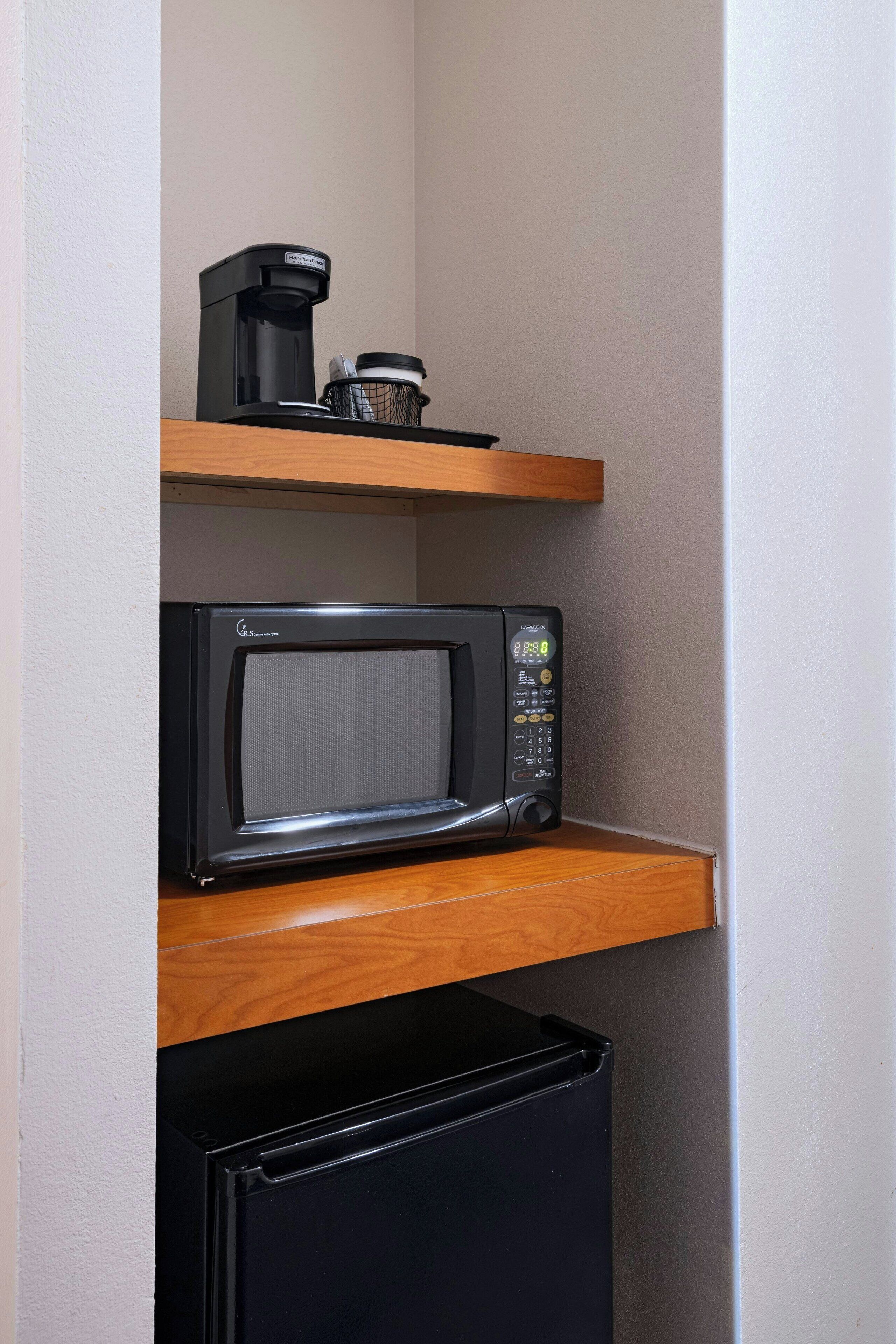 Tallelokero huoneessa, työpöytä