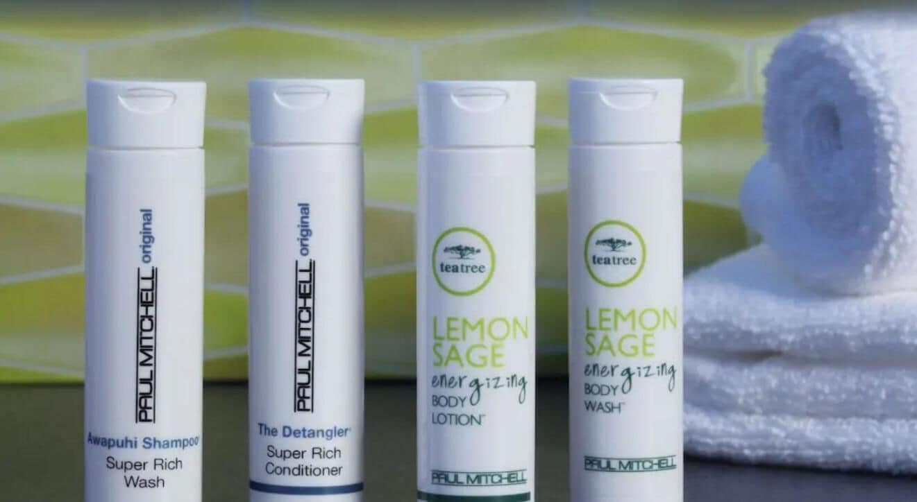 combined shower/bathtub, free toiletries, hair dryer, towels