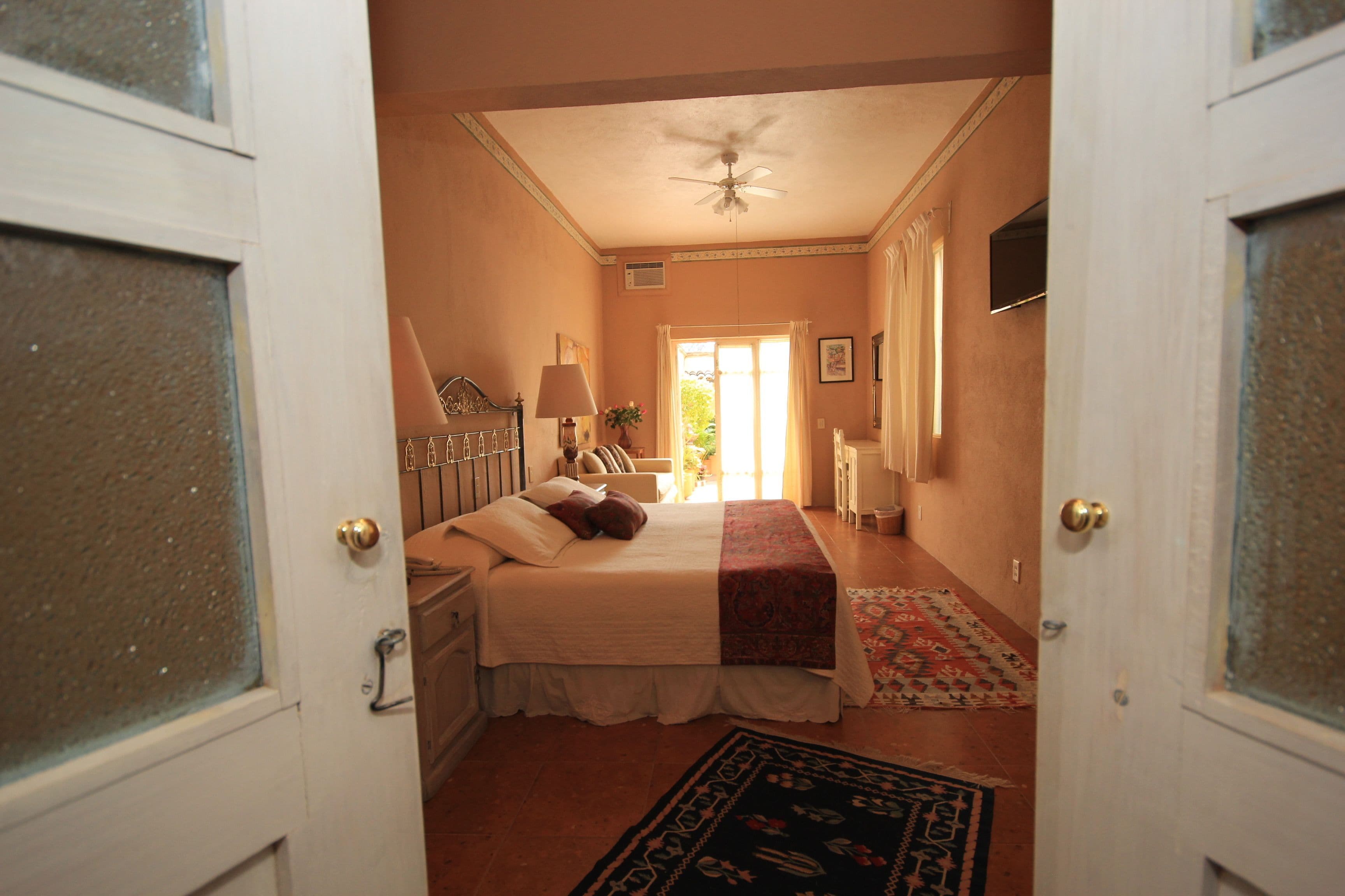 1 bedroom, in-room safe, individually decorated, individually furnished