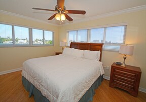 Condo, 2 quartos, cozinha, vista para a baía | Vista do quarto