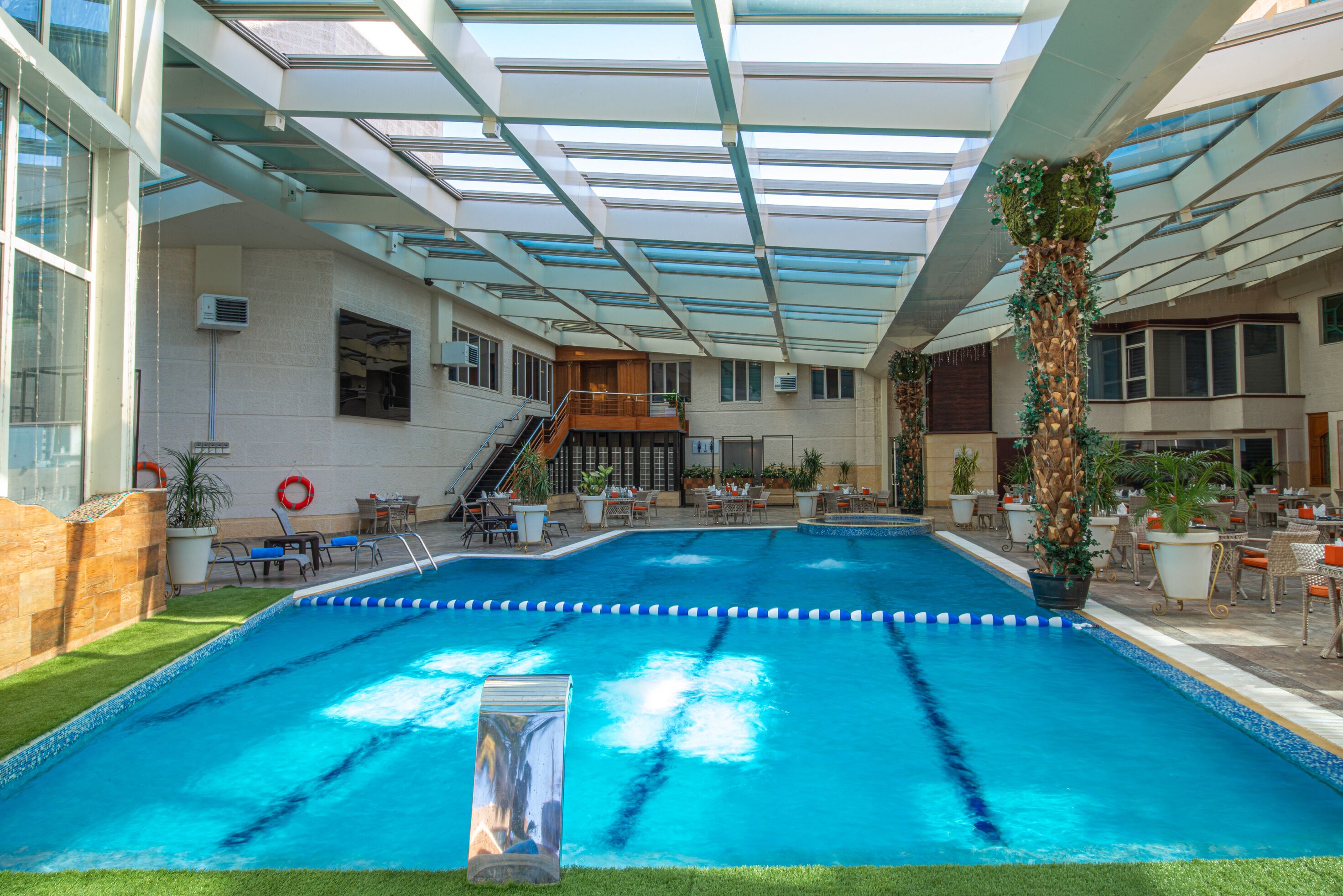 Photo - Bristol Hotel