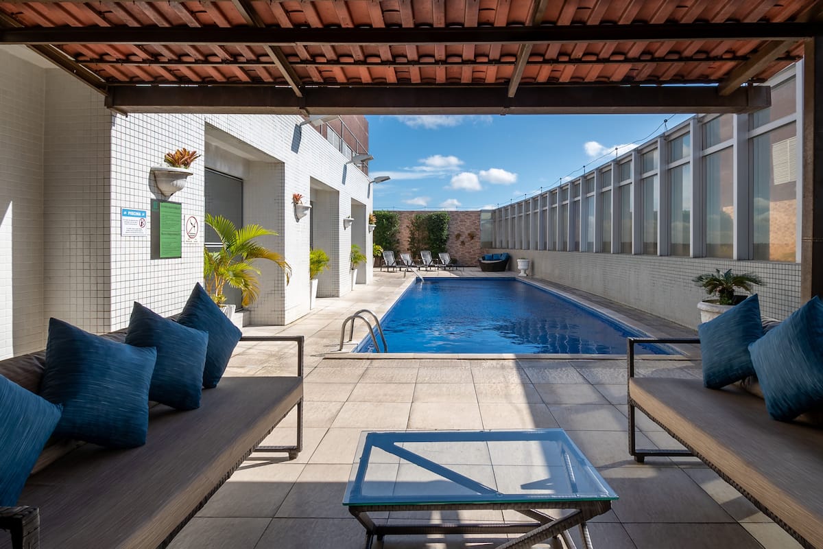 outdoor pool, pool loungers