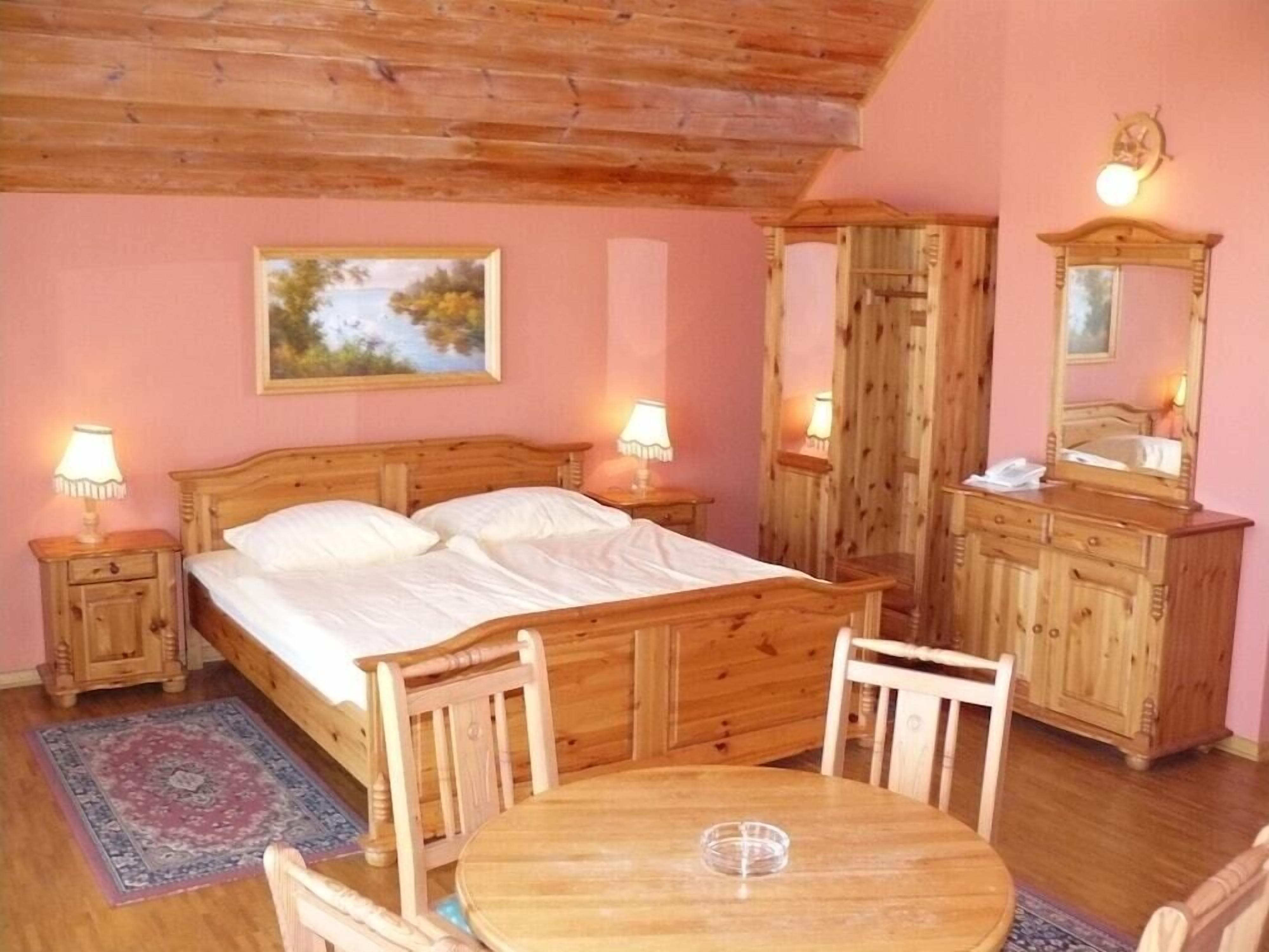 Room. Hotel Polaris