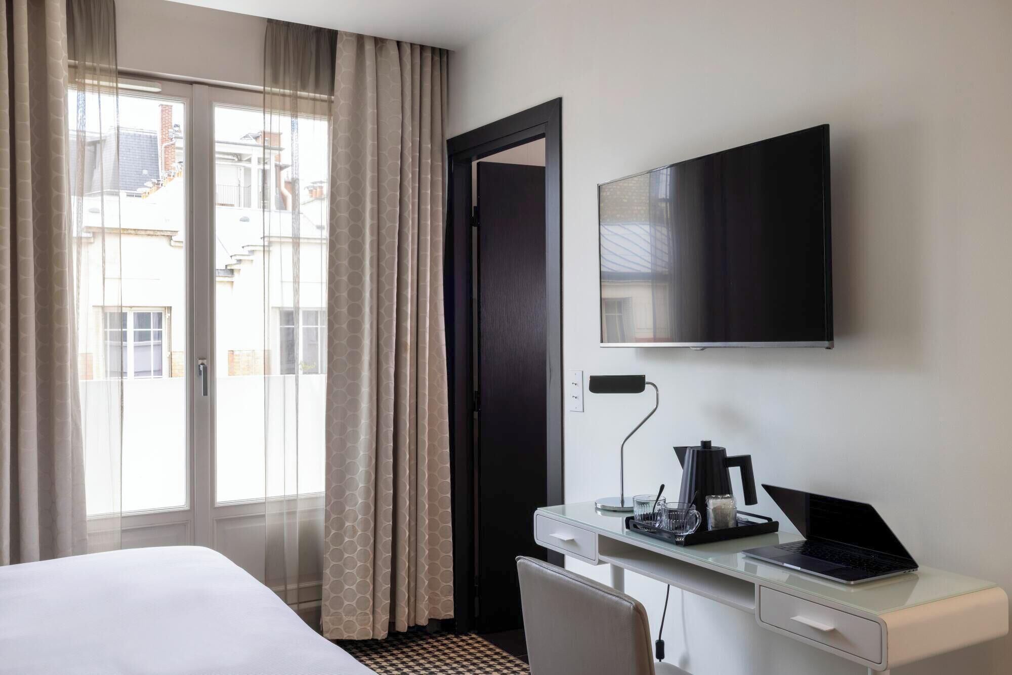 superior double or twin room | 1 bedroom, premium bedding, in-room safe, desk